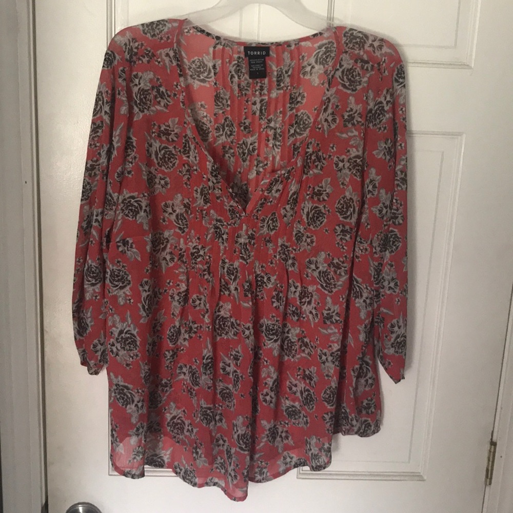 Torrid floral top- Maurice’s- XL